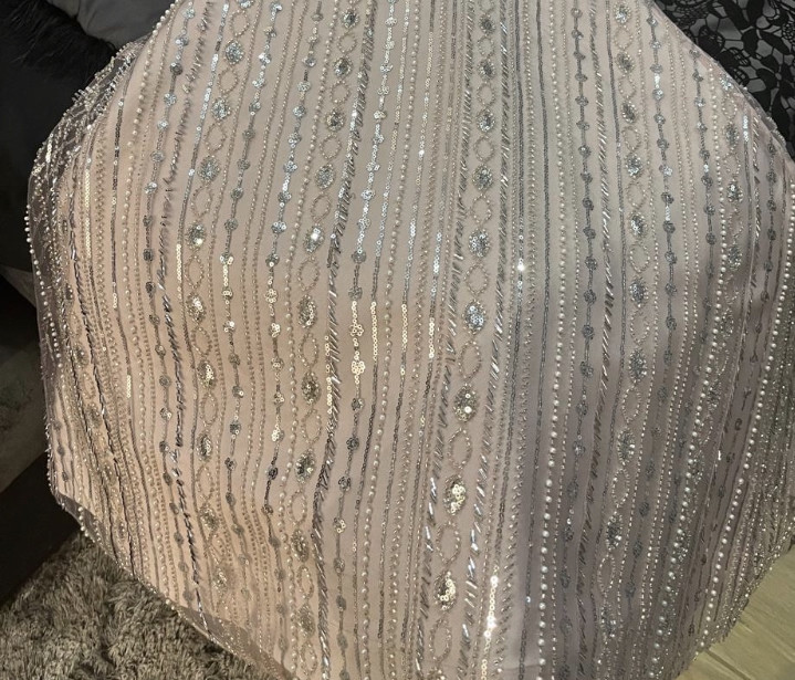 فستان سهرة تصميم زهري