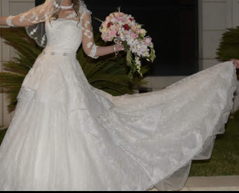 WEDDING DRESS FOR SALE